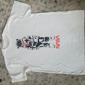 NASA T SHIRT NWT  MED